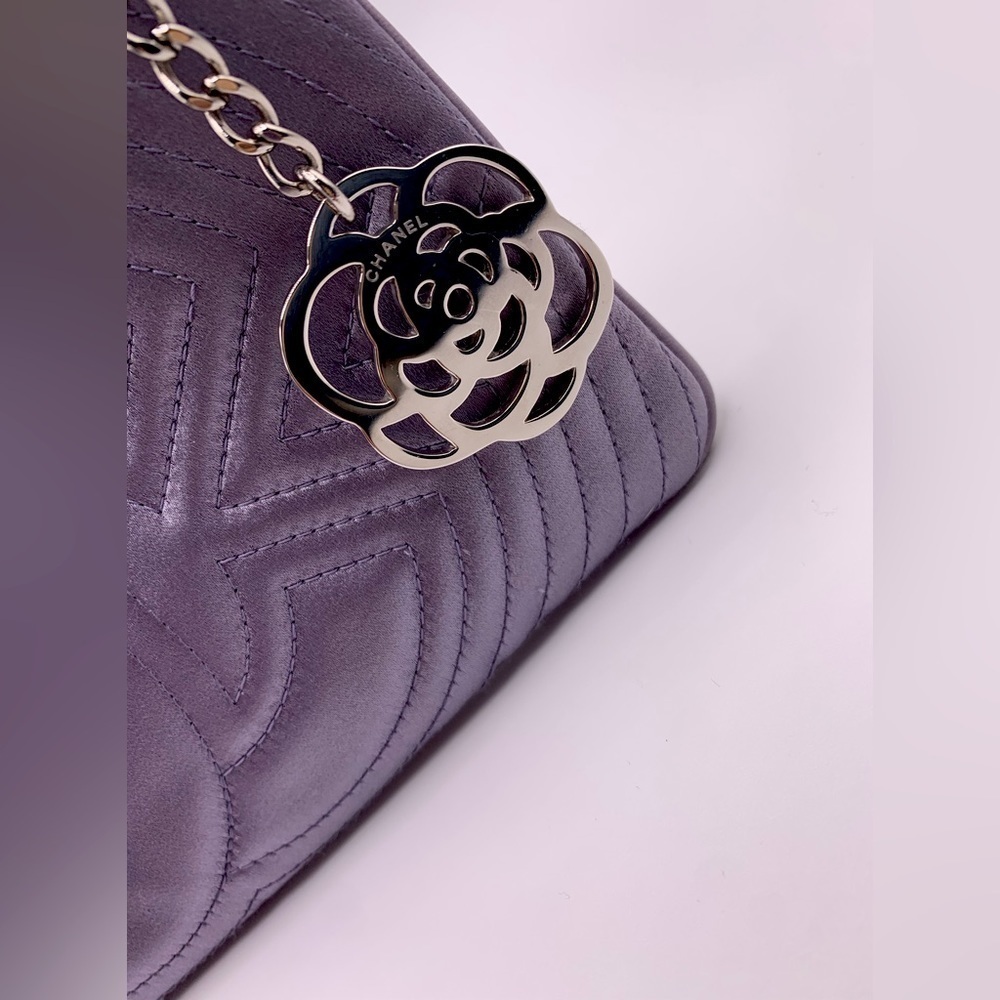 Chanel Camellia Charm Pochette - Vintage - Picture 4 of 7